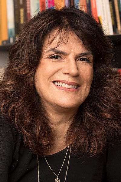 Lícia Manzo