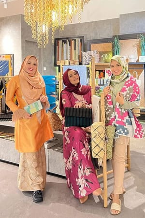 Aku Yang Naif